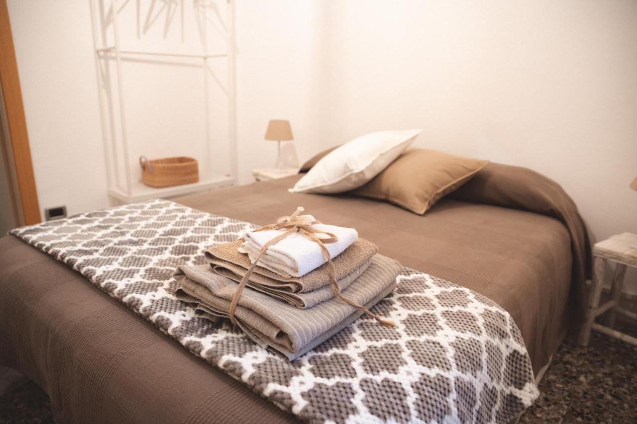 Accogliente Casa Livorno Bed & Breakfast エクステリア 写真